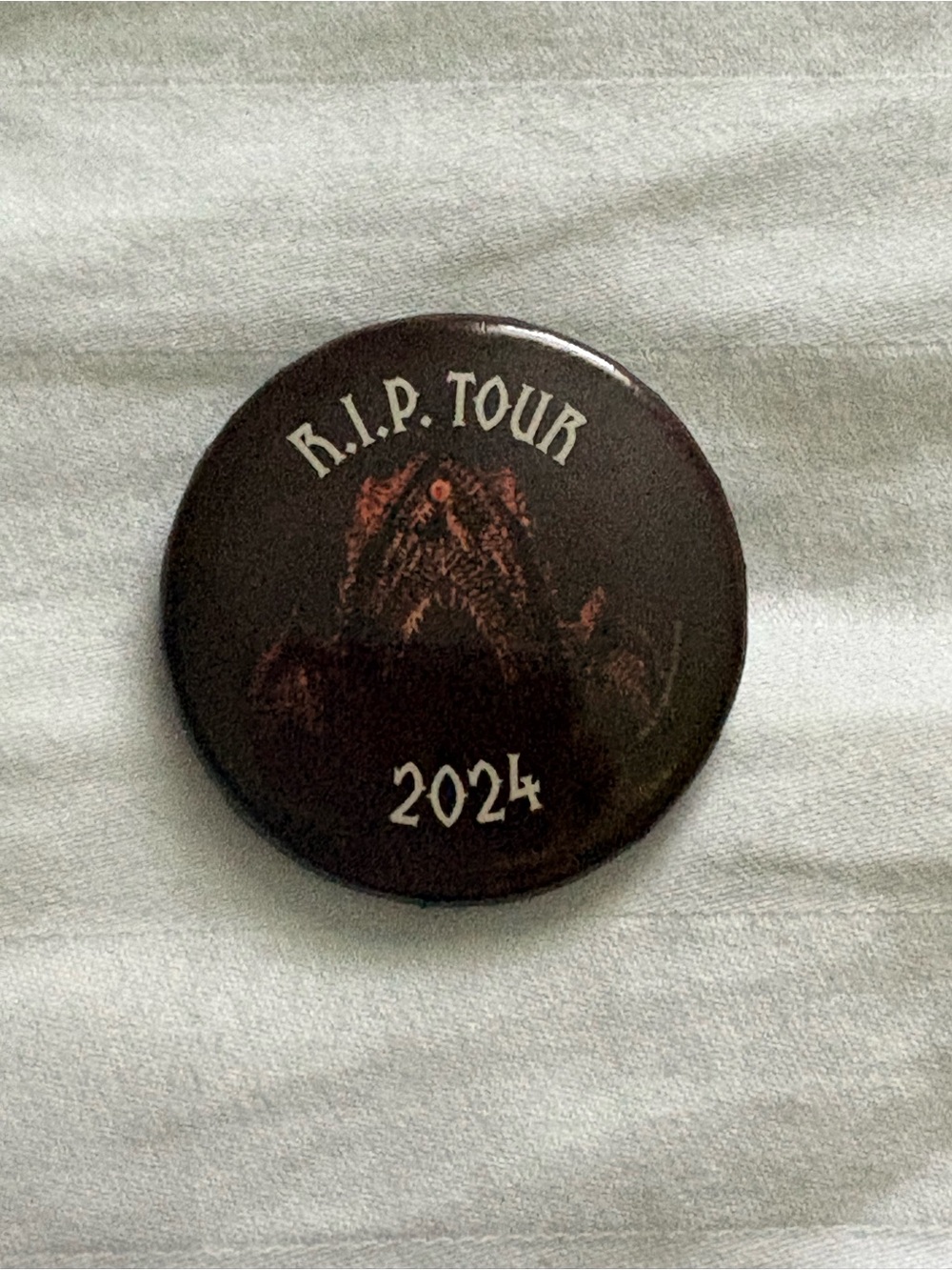 HHN R.I.P. Tour 2024 Pin Button - Dark Brown/Black